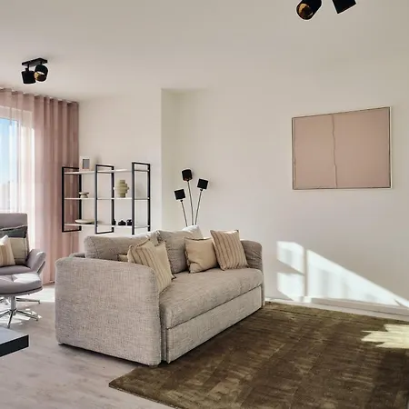 Apartment C 8 